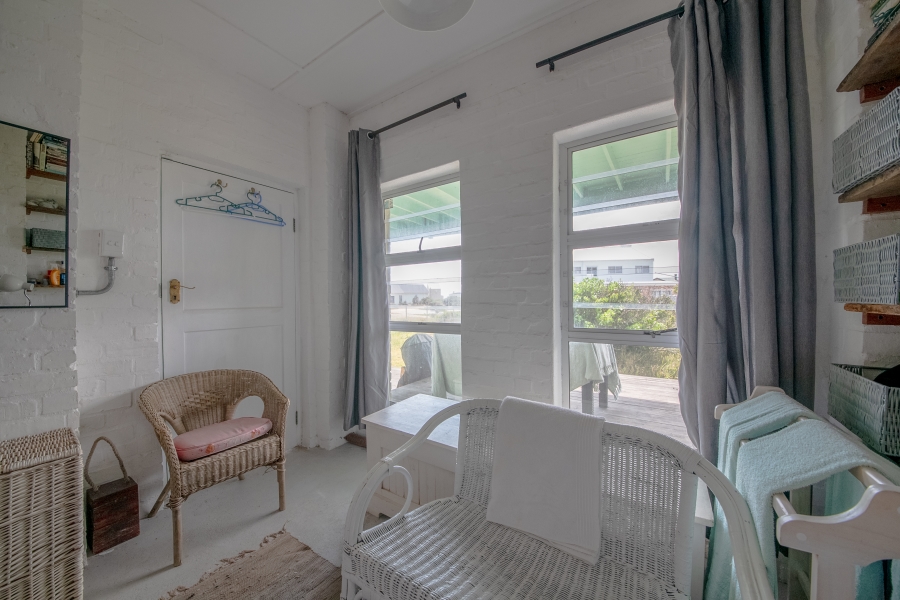 4 Bedroom Property for Sale in Pringle Bay Western Cape